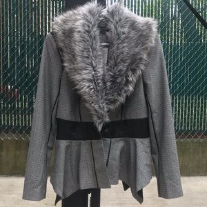 Bebe jacket with faux fur size 8 NWT